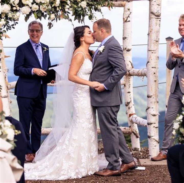 Is Tom Barnard Leaving Kqrs?